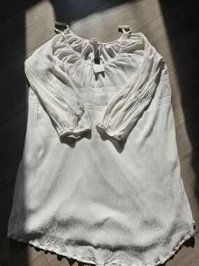 NWT Streetwear Society White Cold Shoulder Tunic Top Medium🔥